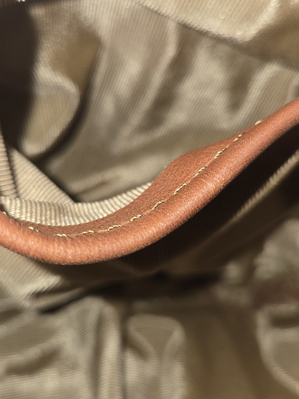 Victoria Leather Classic Shoulder Bag - Brown - Picture 15 of 16